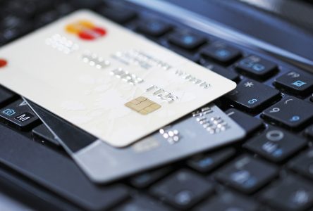 Le paiement minimum sur les cartes de crédit passera à 4 % du solde à compter du 1er août