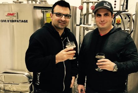 Le restaurant Le Canadien aura sa propre bière brassée par le BockAle