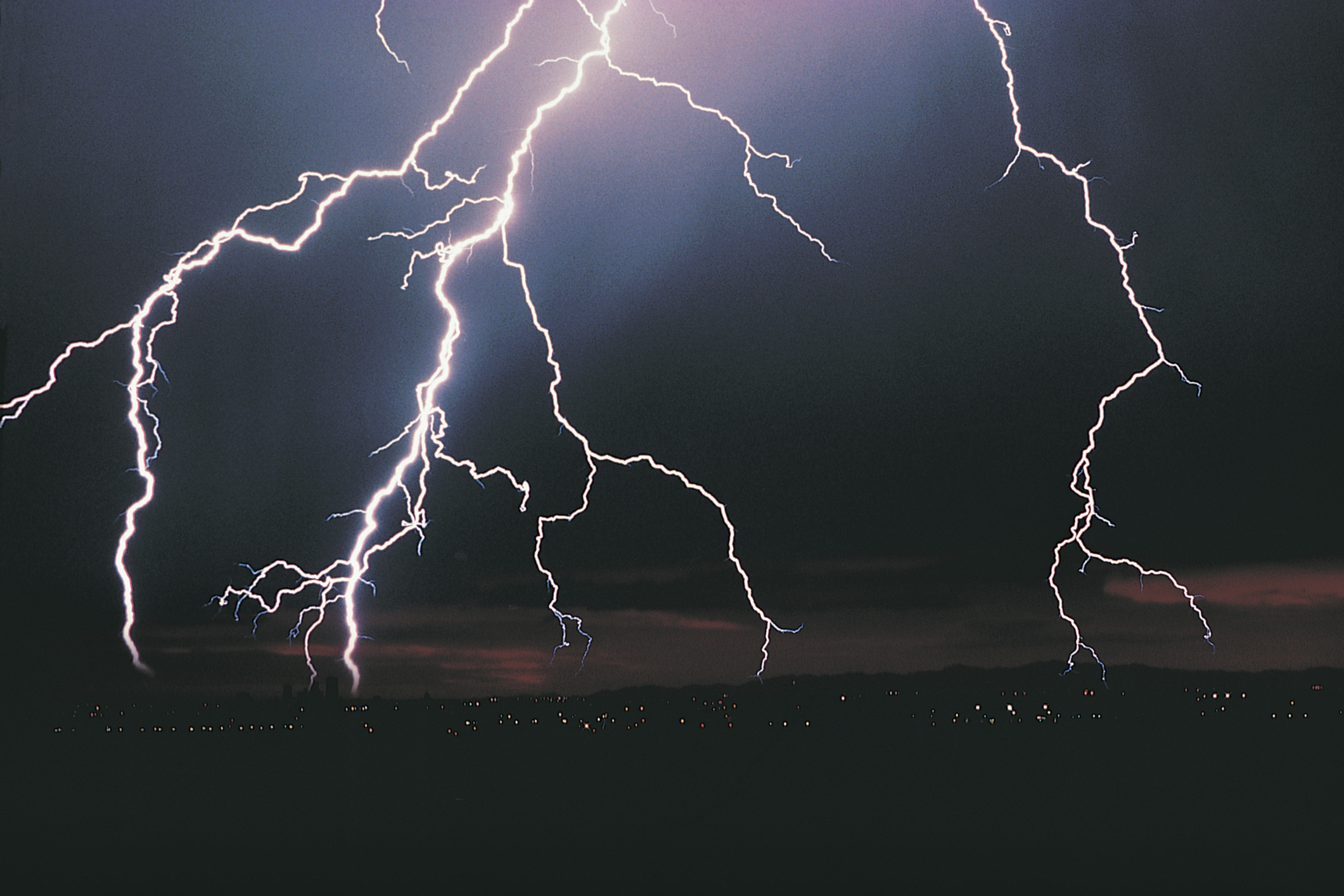 Veille d'orages violents sur la région - L'Express