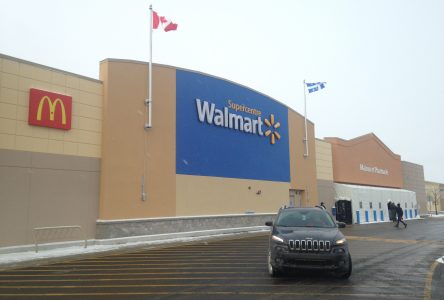 Un cas de COVID-19 au Walmart de Drummondville