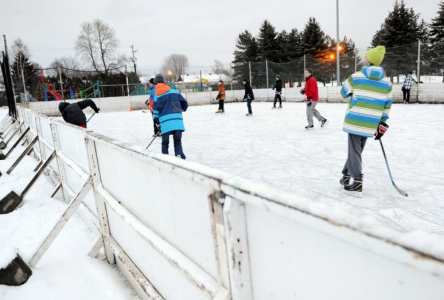 Ouverture des patinoires, petites surfaces et sentiers glacés extérieurs