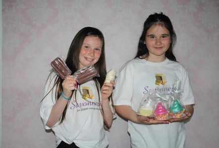 Deux jeunes entrepreneures de 10 ans créent une compagnie de savons
