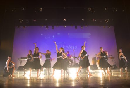 Danse : des étudiants reçoivent de précieux conseils de professeurs de ballet de haut niveau