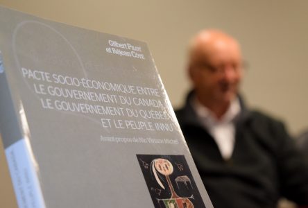 Réjean Côté publie une œuvre à plusieurs dimensions