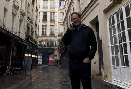 Alexandre Cusson en mission de recrutement à Paris avec l’UMQ