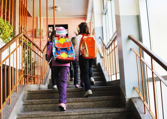 La CAQ annonce des nouvelles classes de maternelle 4 ans… qui existent déjà