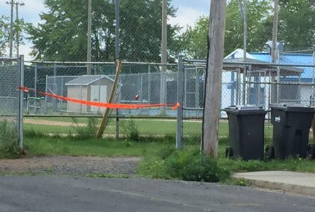 La Sûreté du Québec érige un périmètre de sécurité près du parc Messier
