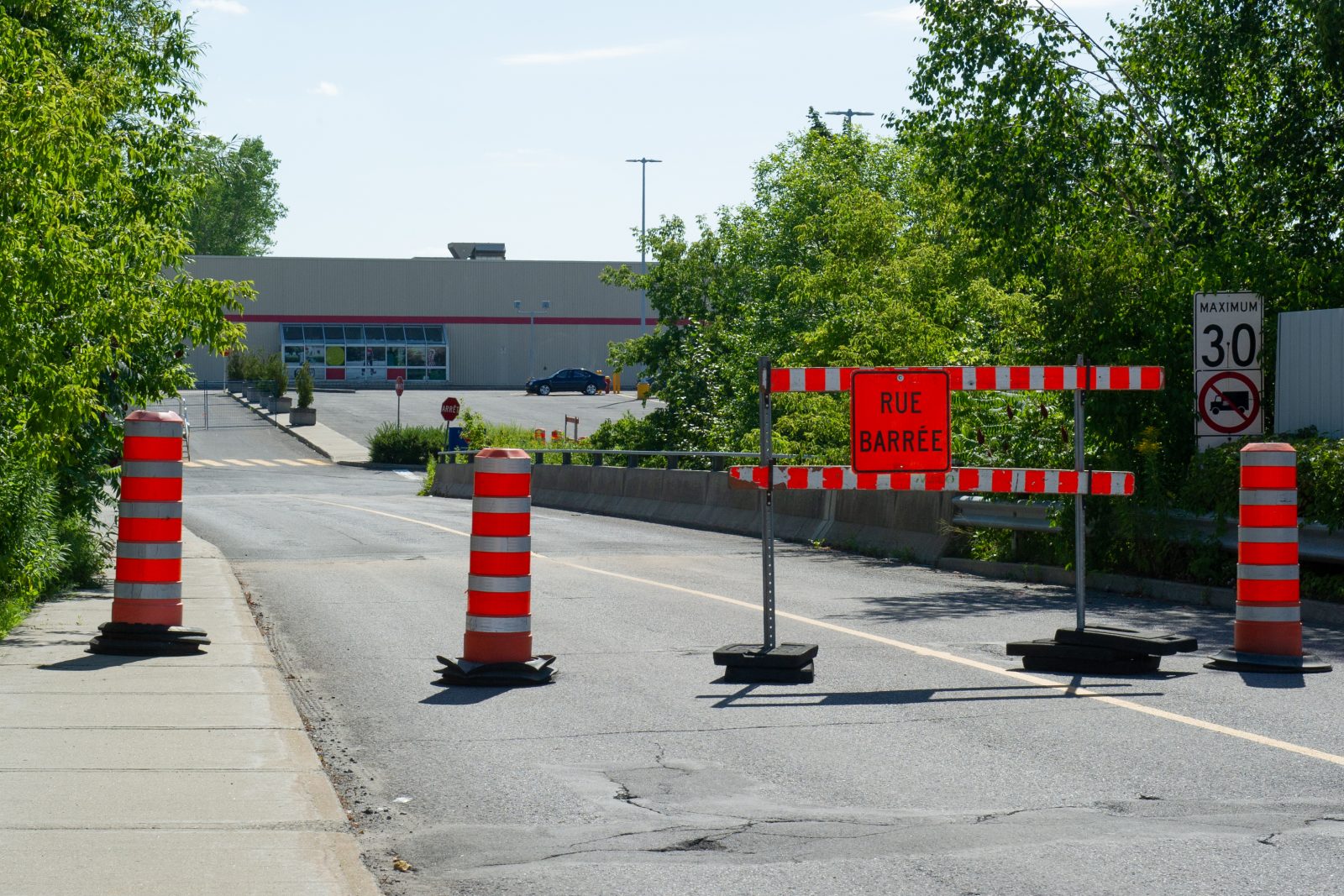 Fermeture temporaire du pont menant au Canadian Tire