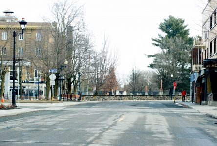 Les commerces et entreprises non essentiels fermés jusqu’au 4 mai