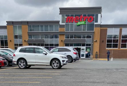 Les supermarchés Metro de Drummondville vont de l’avant avec l’épicerie en ligne