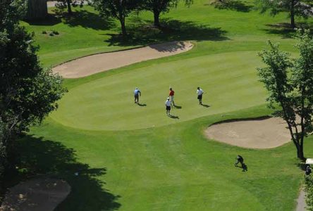 Une compétition de golf amateur au club Heriot