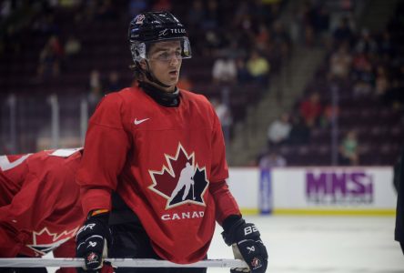 Ethan Gauthier laisse sa carte de visite au camp d’Équipe Canada junior