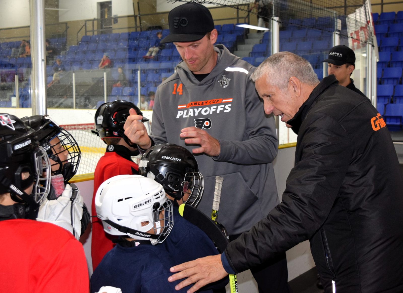 L’utile se joint à l’agréable à l’école de hockey Hartley