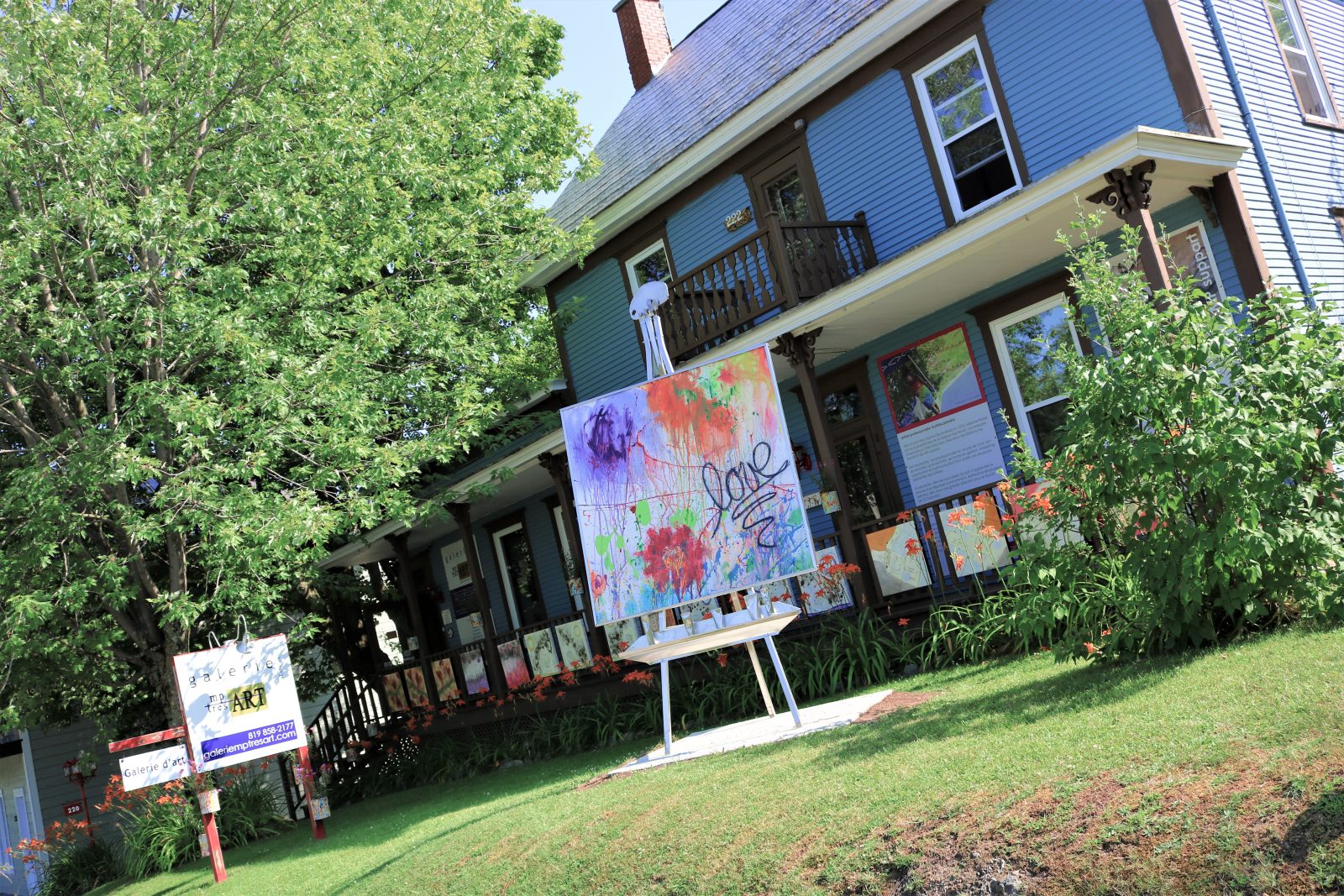 Un vernissage haut en couleur à la Galerie mp tresart