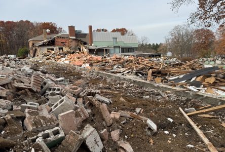 La démolition est amorcée au Club de golf Drummondville (photos et vidéo)