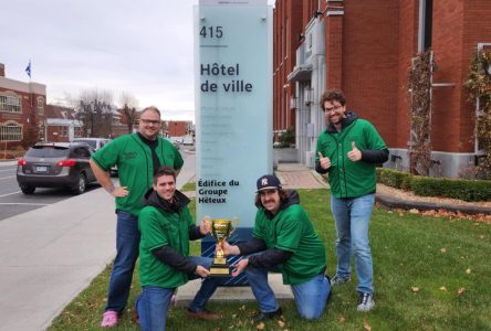 Le Groupe Hêteux sacré champion de la Soirée Quiz